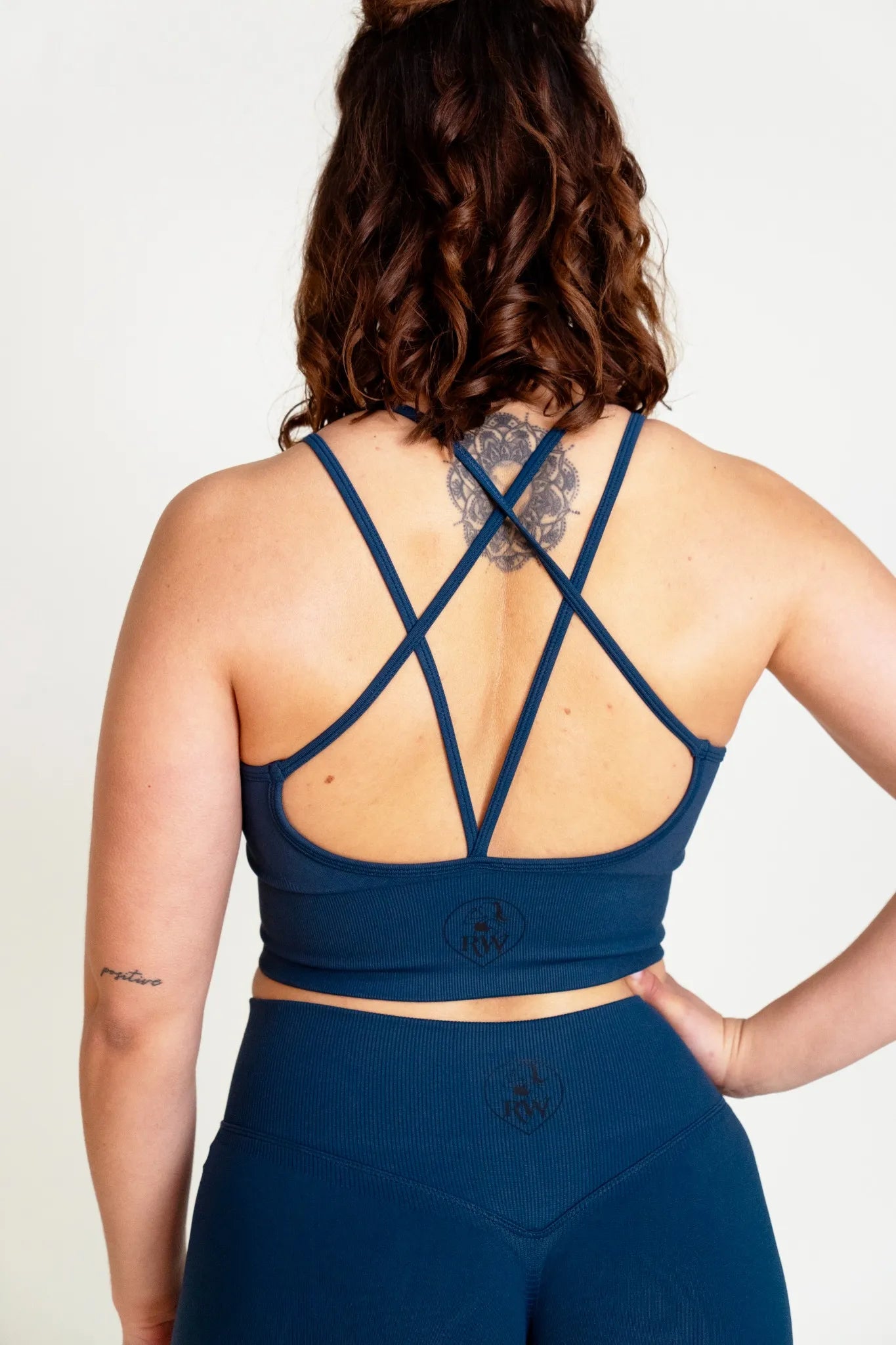 Brassière sans couture sport dos croisé - vert foncé